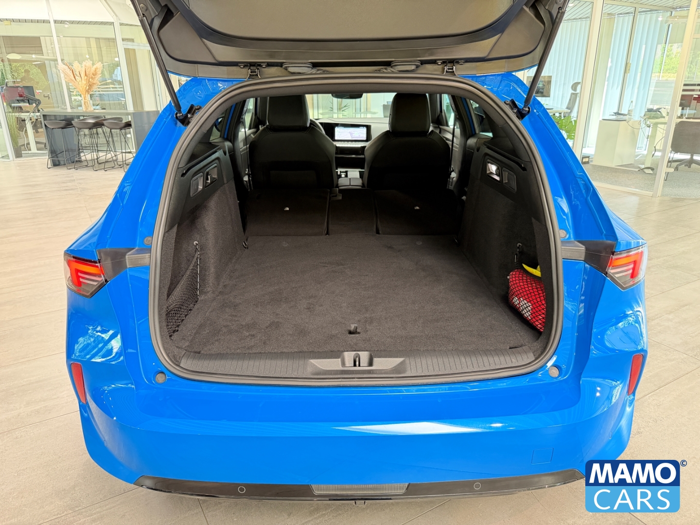 Fahrzeugabbildung Opel Astra Electric GS L ST WP/ACC/AHK/BLIS/HUD/360°