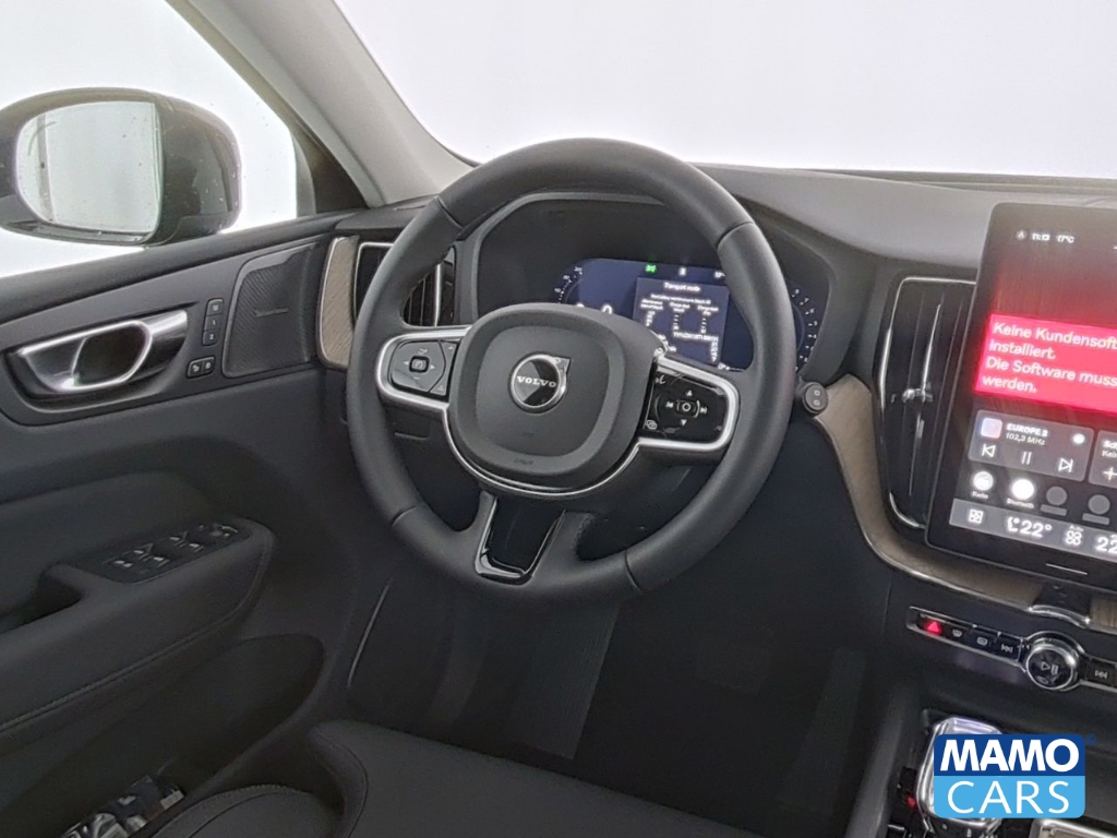Fahrzeugabbildung Volvo XC60 B5 AWD Plus Dark ACC/BLIS/HUD/PANO/360°