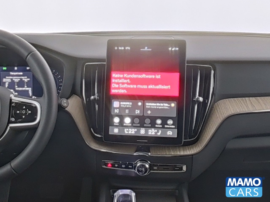 Fahrzeugabbildung Volvo XC60 B5 AWD Plus Dark ACC/BLIS/HUD/PANO/360°