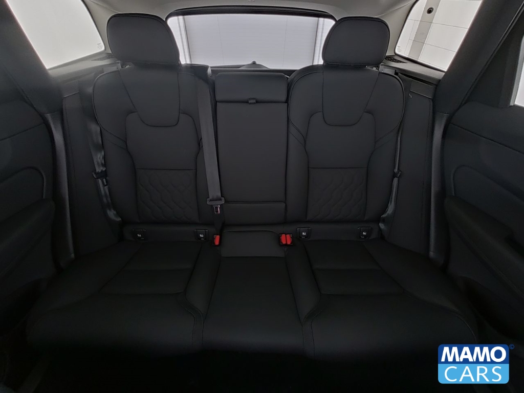 Fahrzeugabbildung Volvo XC60 B5 AWD Plus Dark ACC/BLIS/HUD/PANO/360°