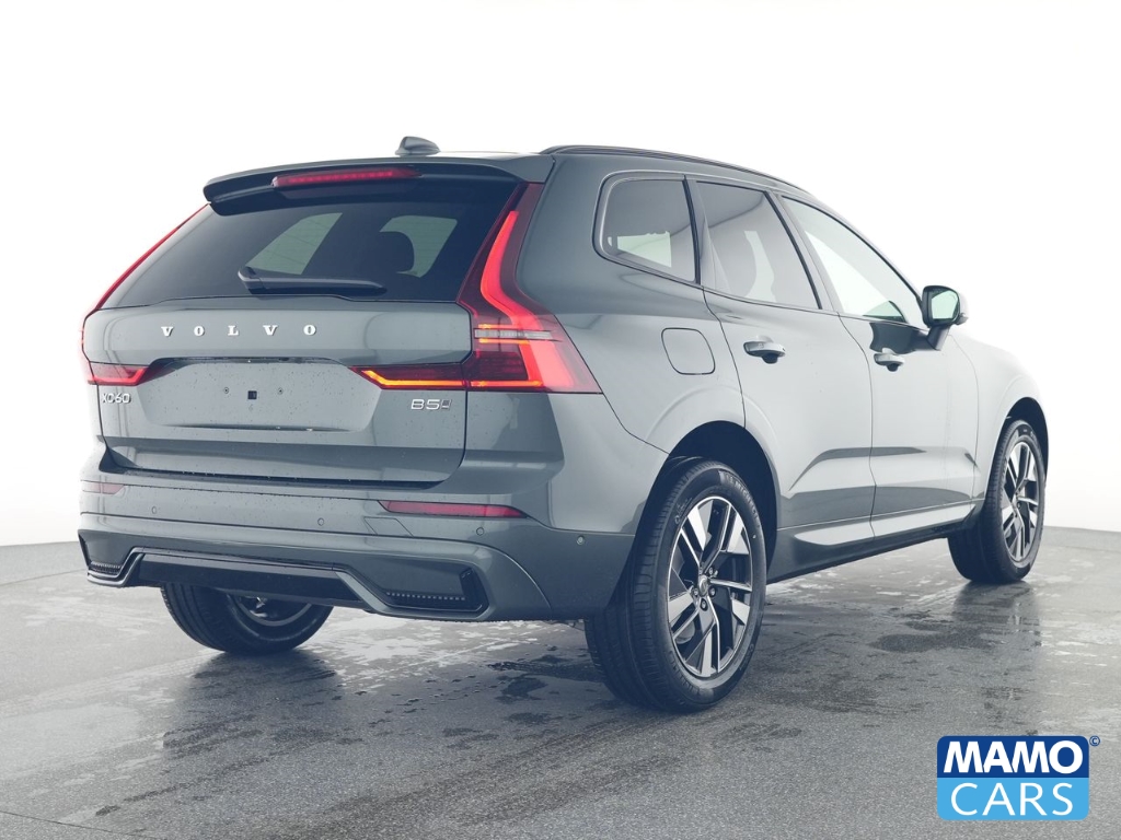 Fahrzeugabbildung Volvo XC60 B5 AWD Plus Dark ACC/BLIS/HUD/PANO/360°