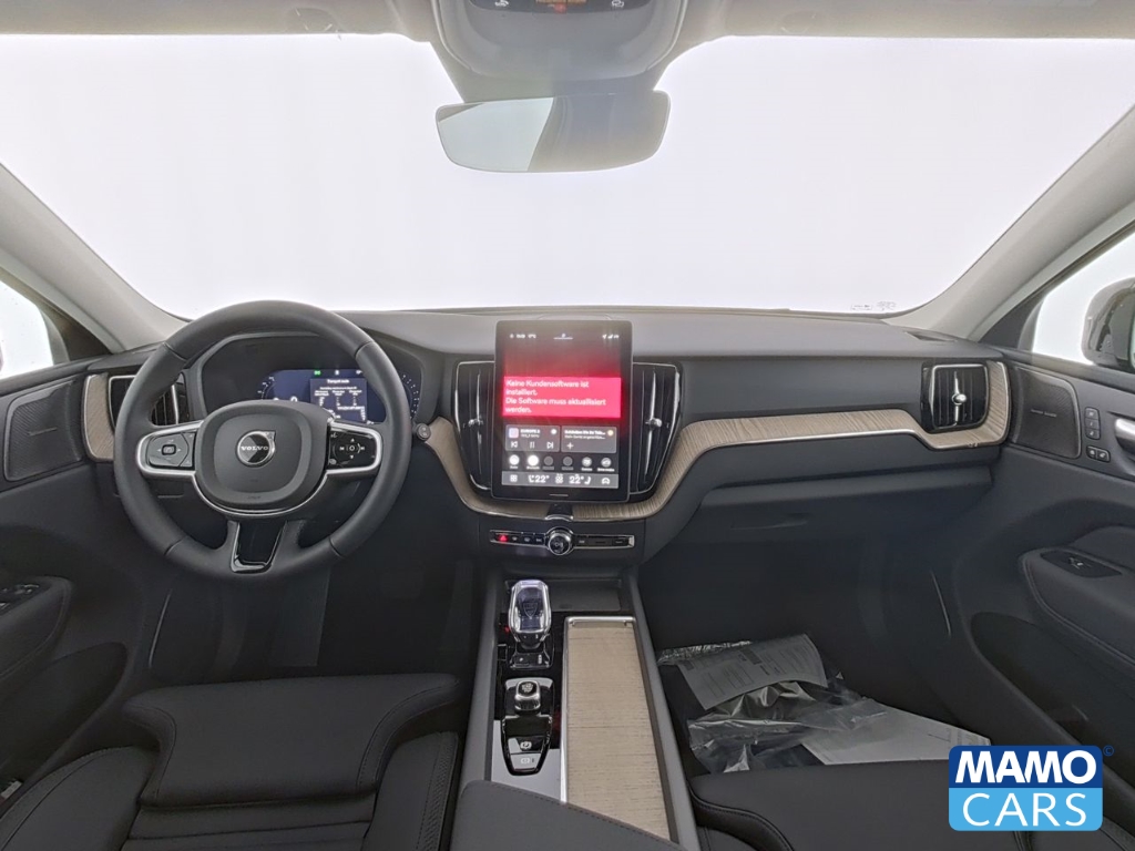 Fahrzeugabbildung Volvo XC60 B5 AWD Plus Dark ACC/BLIS/HUD/PANO/360°