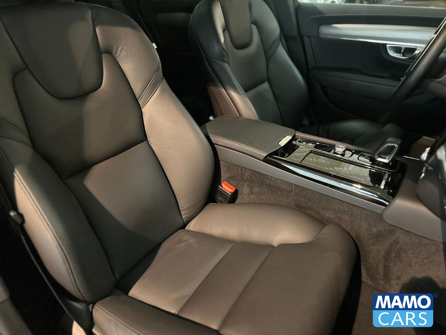 Fahrzeugabbildung Volvo V90 T6 AWD Recharge Plus Bright AHK/BLIS/H&K/PANO