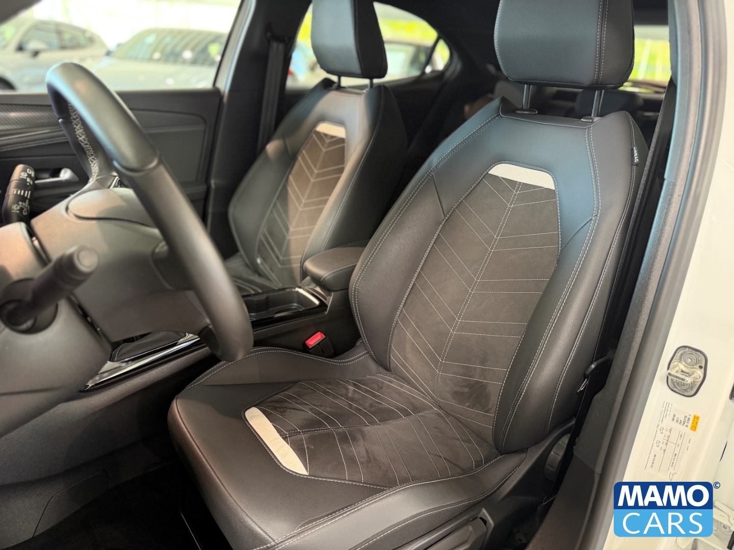 Fahrzeugabbildung Opel Mokka Ultimate ACC/BLIS/CAM/NAVI/ALCANTARA