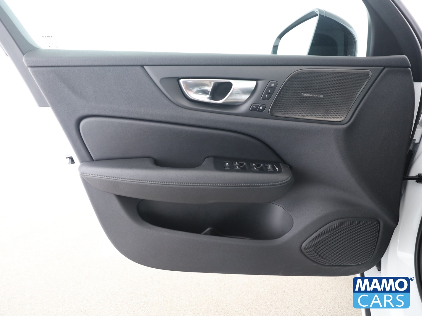 Fahrzeugabbildung Volvo V60 B4 Plus Dark 360/ACC/Totwinkel/Lenkradheizung