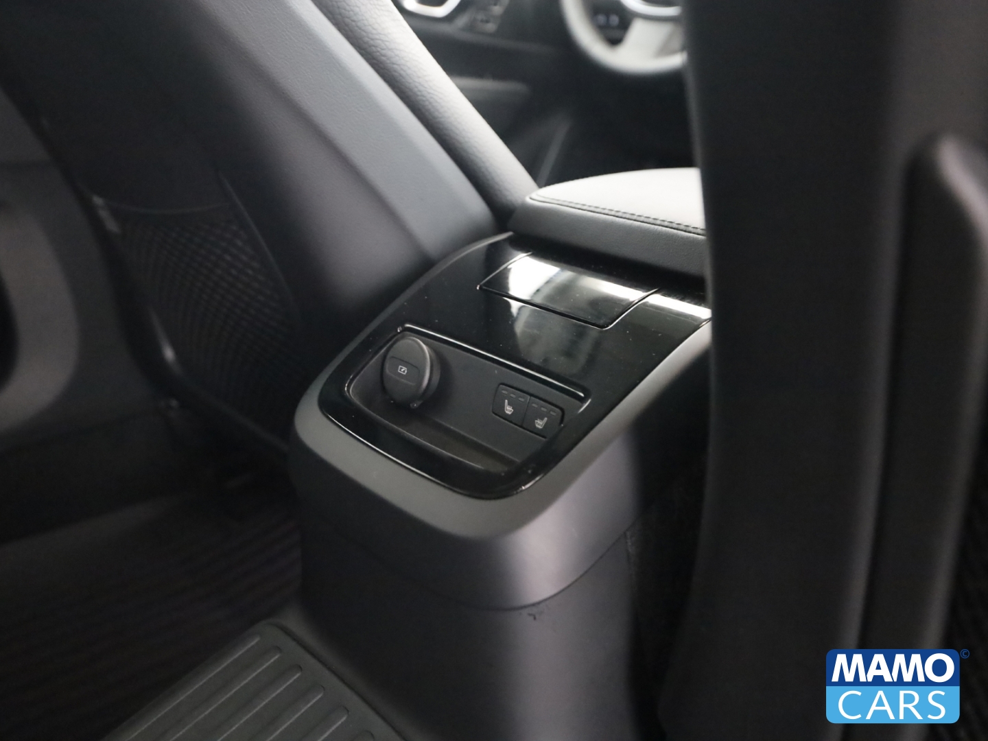 Fahrzeugabbildung Volvo V90 T6 AWD Plus Dark Recharge AHK/ACC/360°/H&K