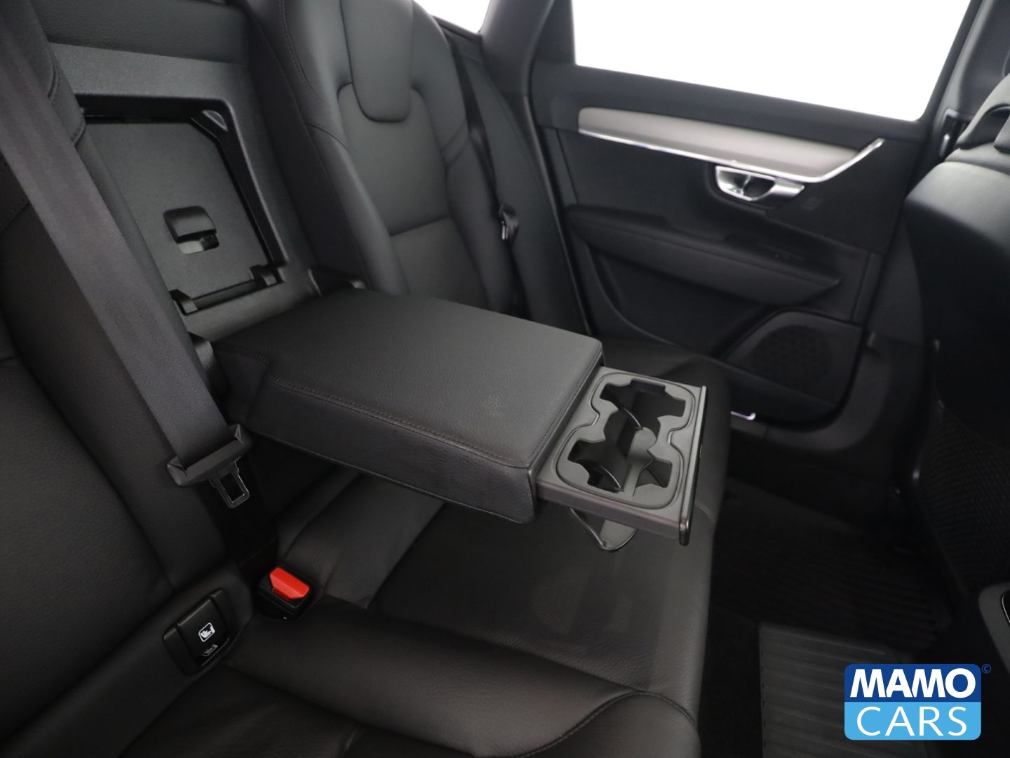 Fahrzeugabbildung Volvo V90 T6 AWD Plus Dark Recharge AHK/ACC/360°/H&K
