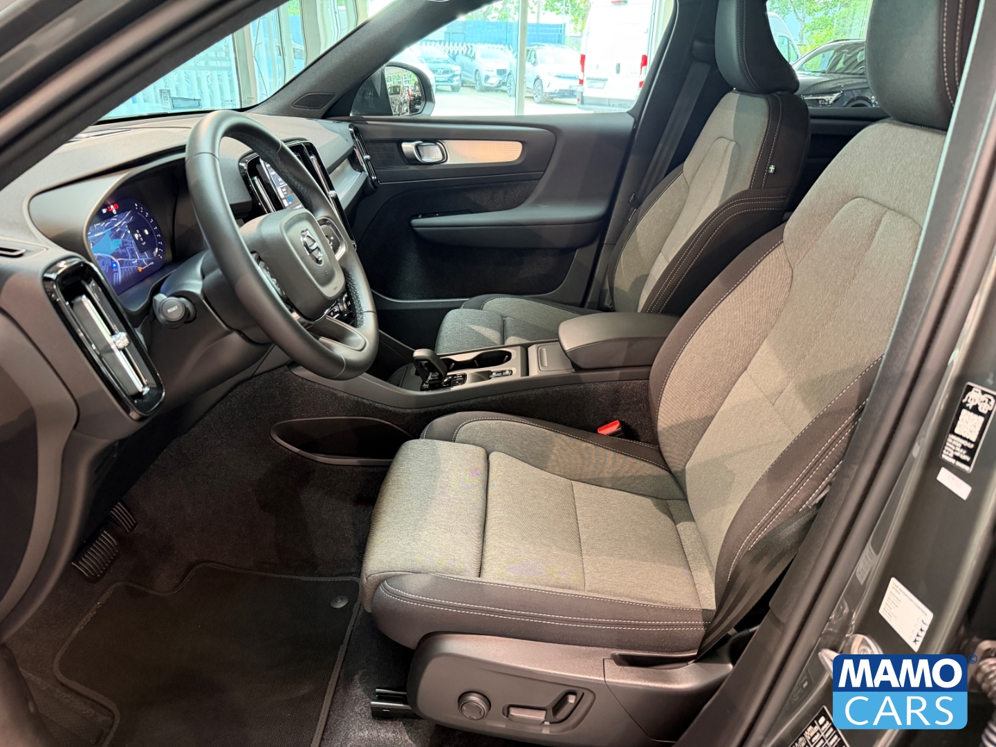 Fahrzeugabbildung Volvo XC40 B3 Core ACC/BLIS/NAVI/CAM