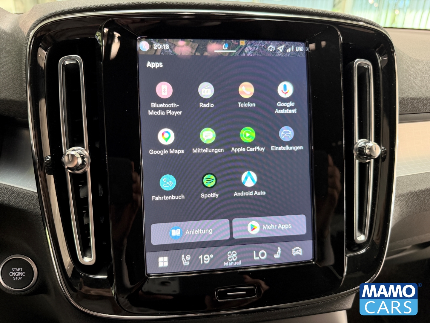 Fahrzeugabbildung Volvo XC40 B3 Core ACC/BLIS/NAVI/CAM