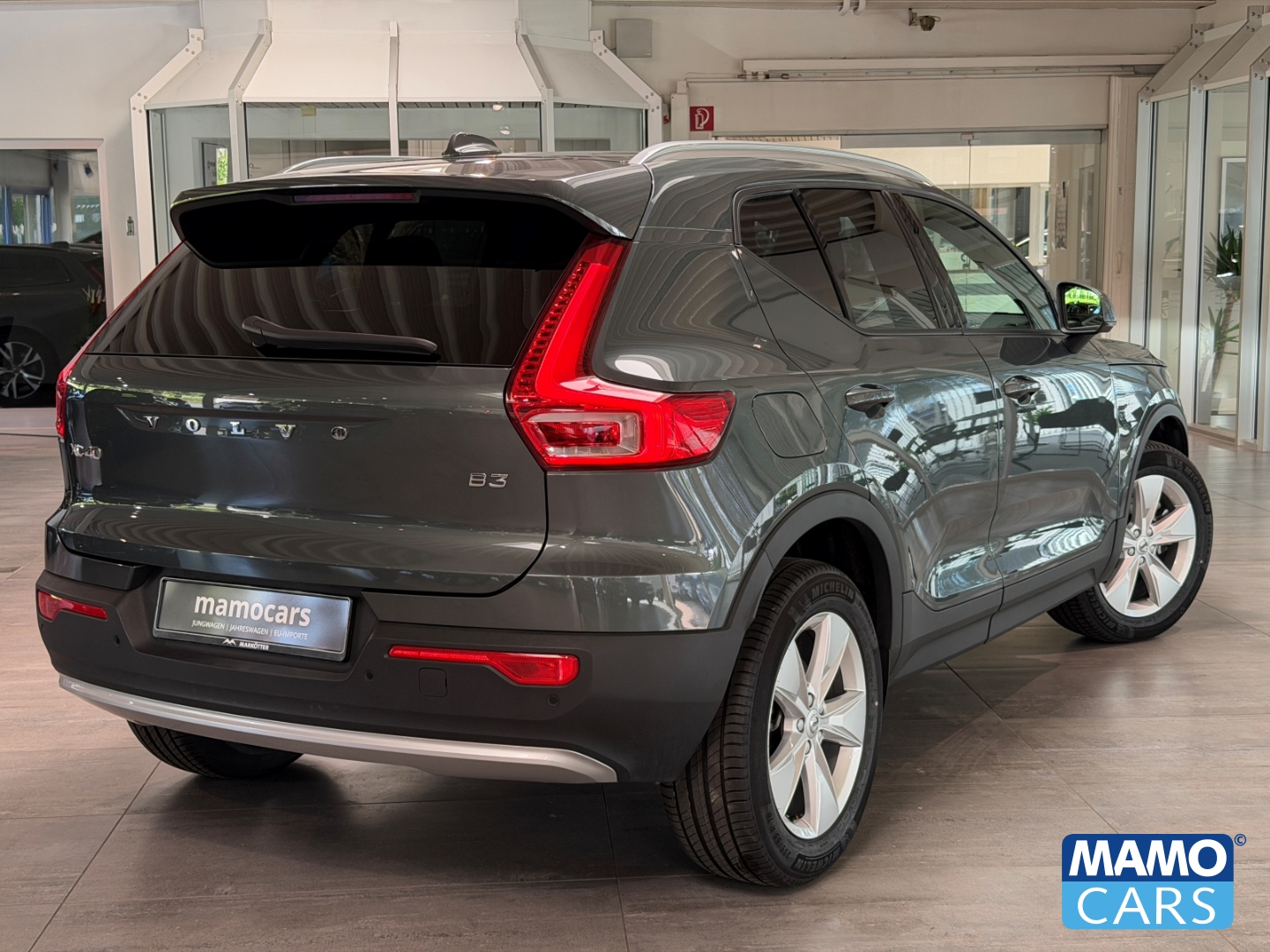 Fahrzeugabbildung Volvo XC40 B3 Core ACC/BLIS/NAVI/CAM