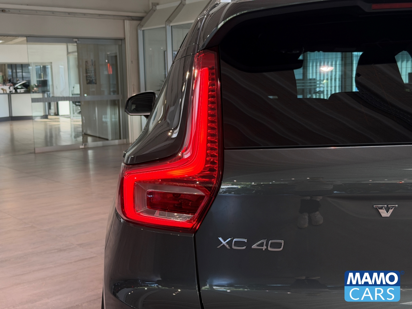 Fahrzeugabbildung Volvo XC40 B3 Core ACC/BLIS/NAVI/CAM