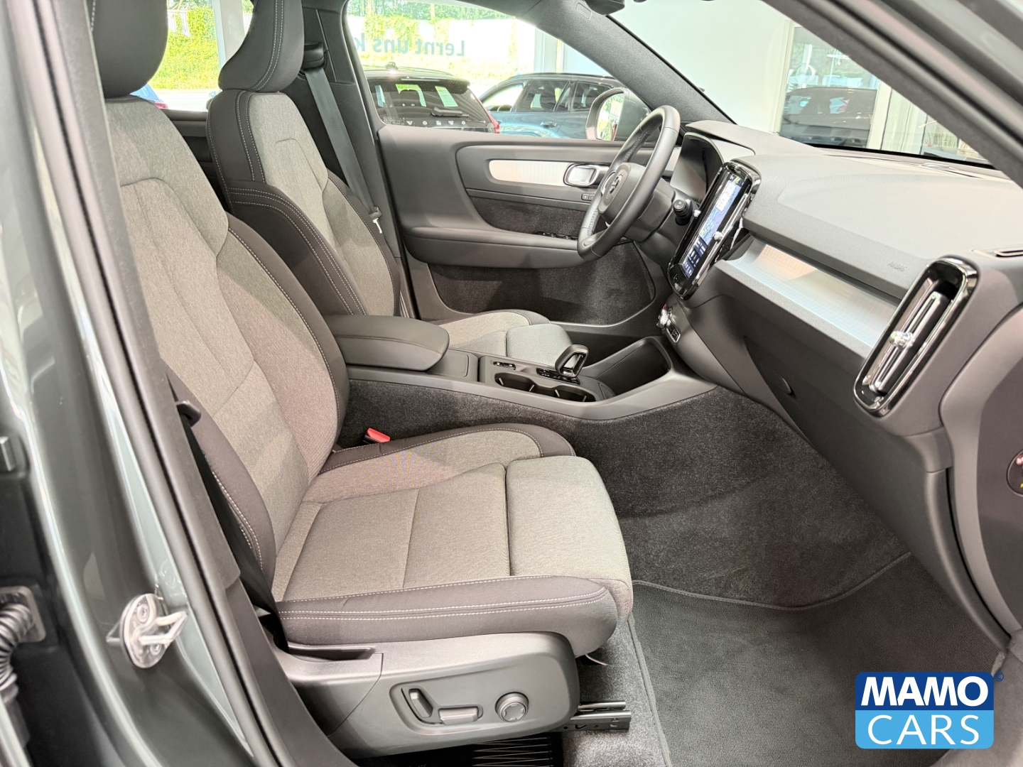 Fahrzeugabbildung Volvo XC40 B3 Core ACC/BLIS/NAVI/CAM