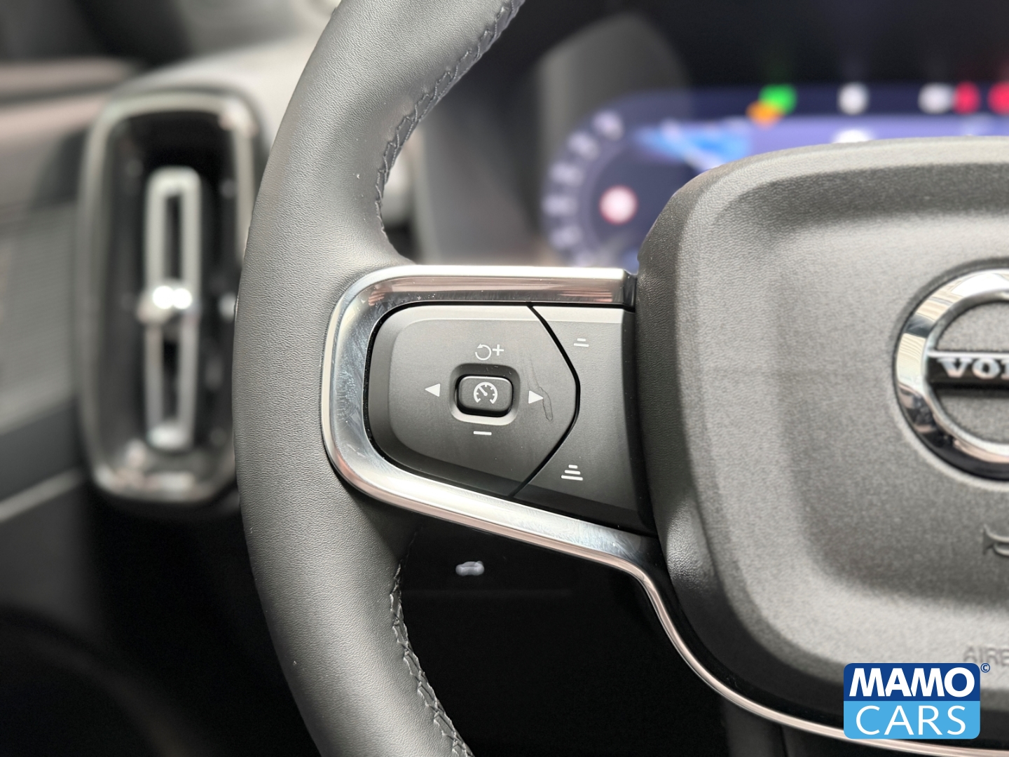 Fahrzeugabbildung Volvo XC40 B3 Core ACC/BLIS/NAVI/CAM