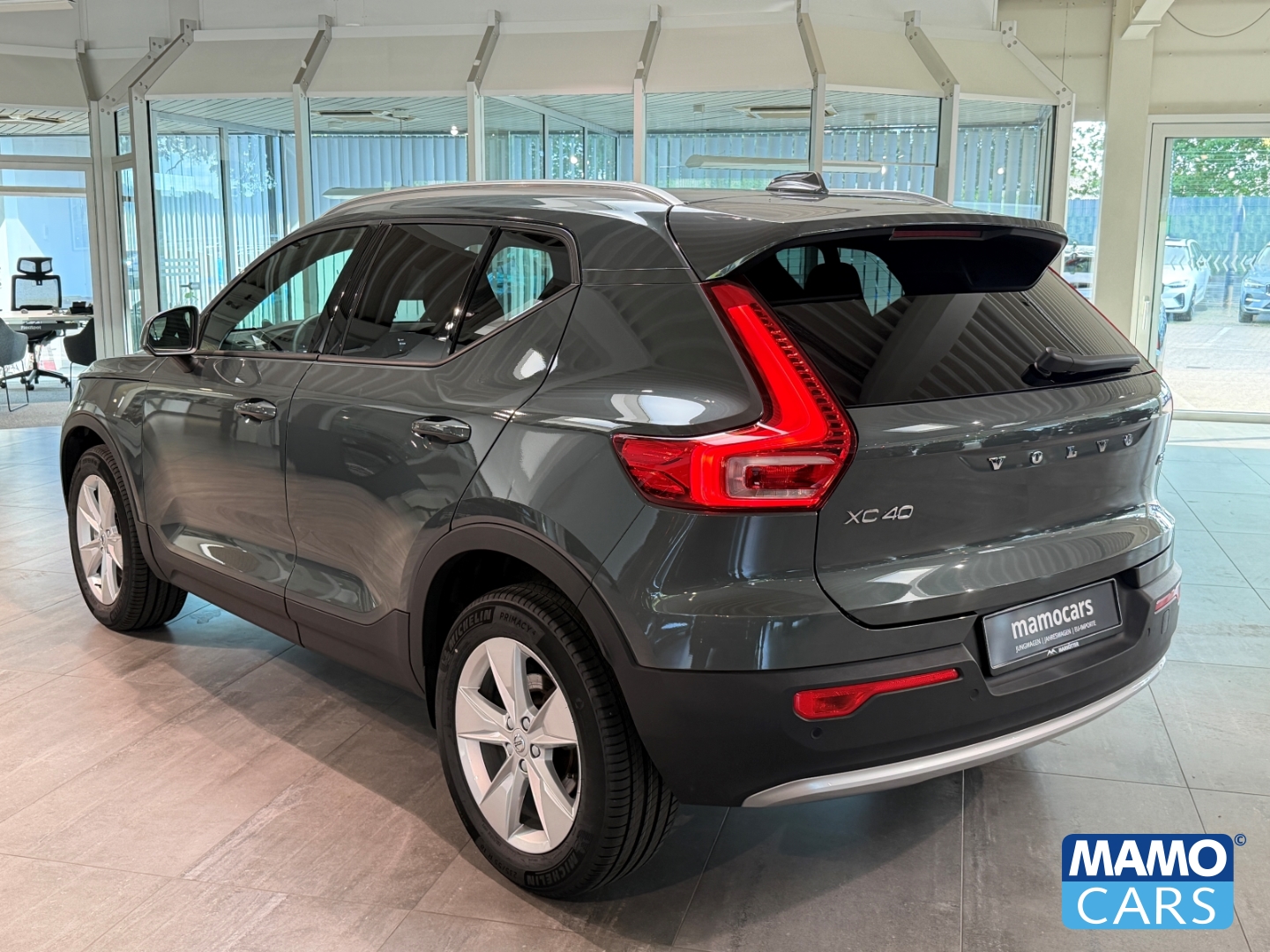 Fahrzeugabbildung Volvo XC40 B3 Core ACC/BLIS/NAVI/CAM