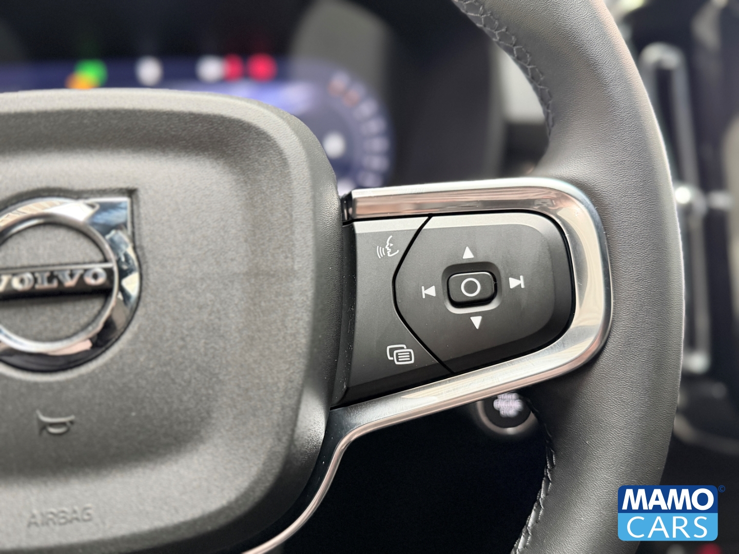 Fahrzeugabbildung Volvo XC40 B3 Core ACC/BLIS/NAVI/CAM