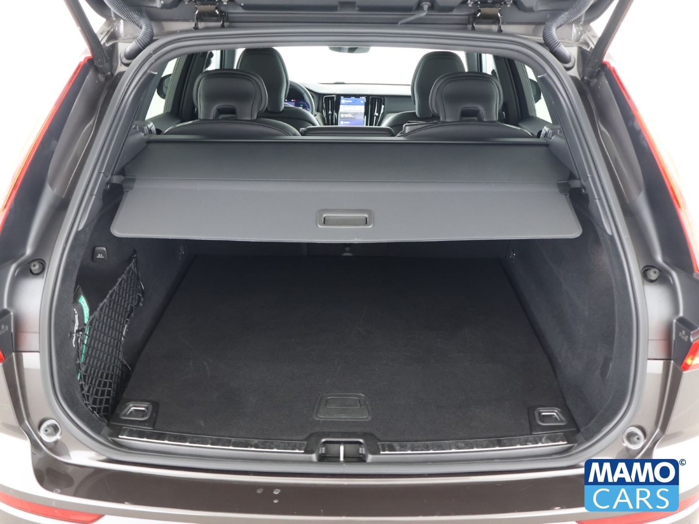 Fahrzeugabbildung Volvo XC60 T6 Recharge Plus Dark Plug-In Hybrid AWD