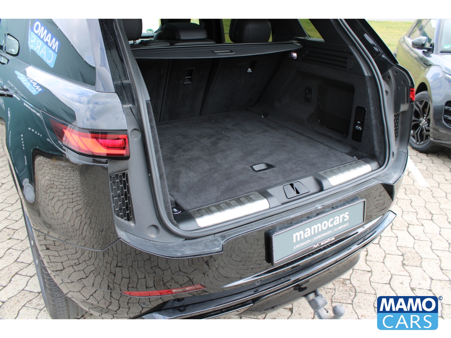 Fahrzeugabbildung Land Rover Range Rover Sport D300 Dynamic HSE/BLACK/AHK/PANO