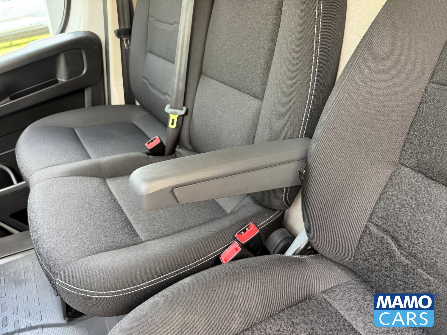 Fahrzeugabbildung Opel Movano Kasten 3.5t L4H2 BlueHDI 140 TEMP/CAM