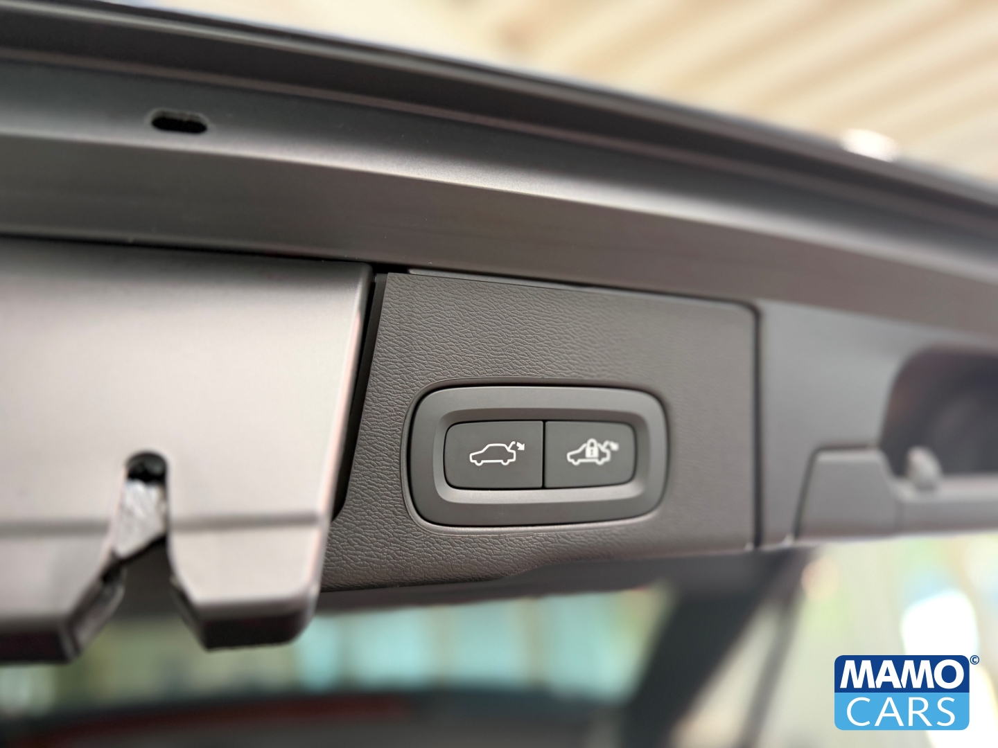 Fahrzeugabbildung Volvo XC60 T6 Plus Dark ACC/HUD/360CAM/BLIS/PANO