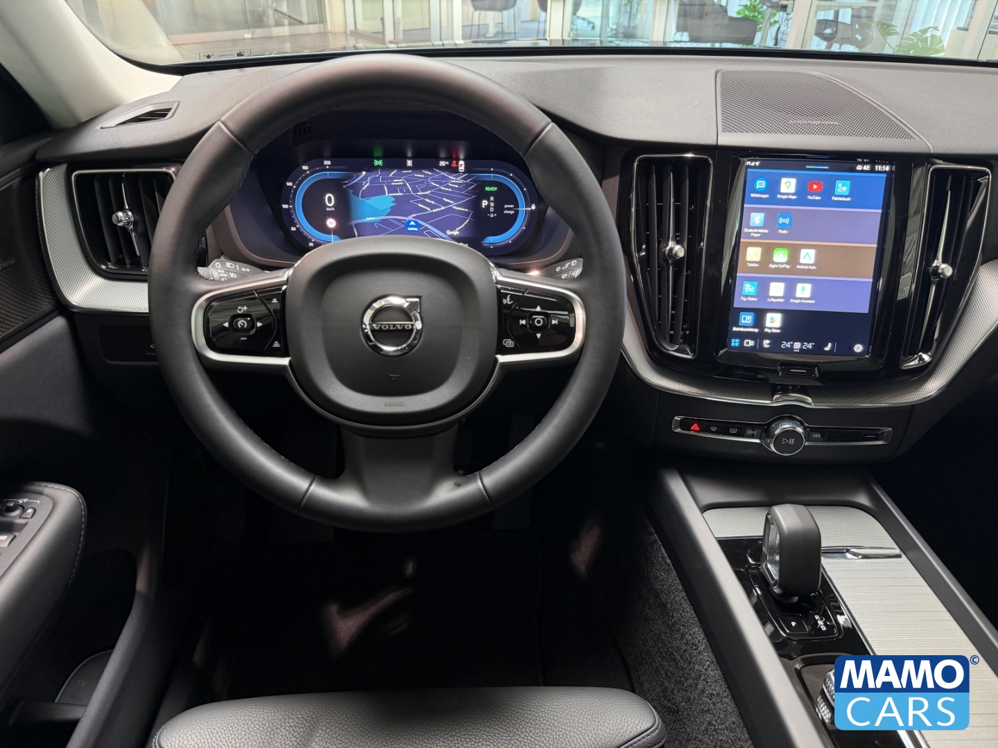 Fahrzeugabbildung Volvo XC60 T6 Plus Dark ACC/HUD/360CAM/BLIS/PANO