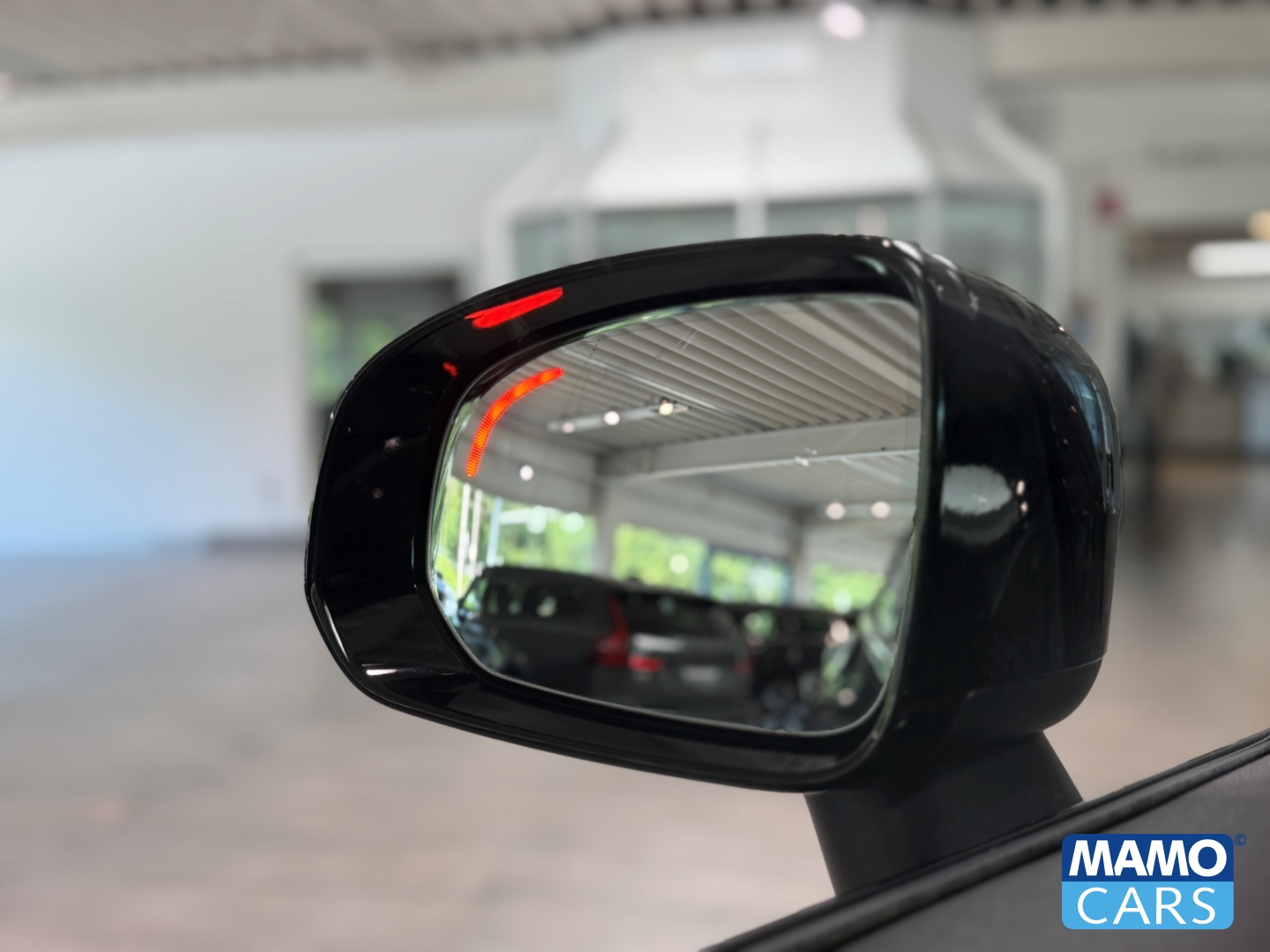 Fahrzeugabbildung Volvo XC60 T6 Plus Dark ACC/HUD/360CAM/BLIS/PANO