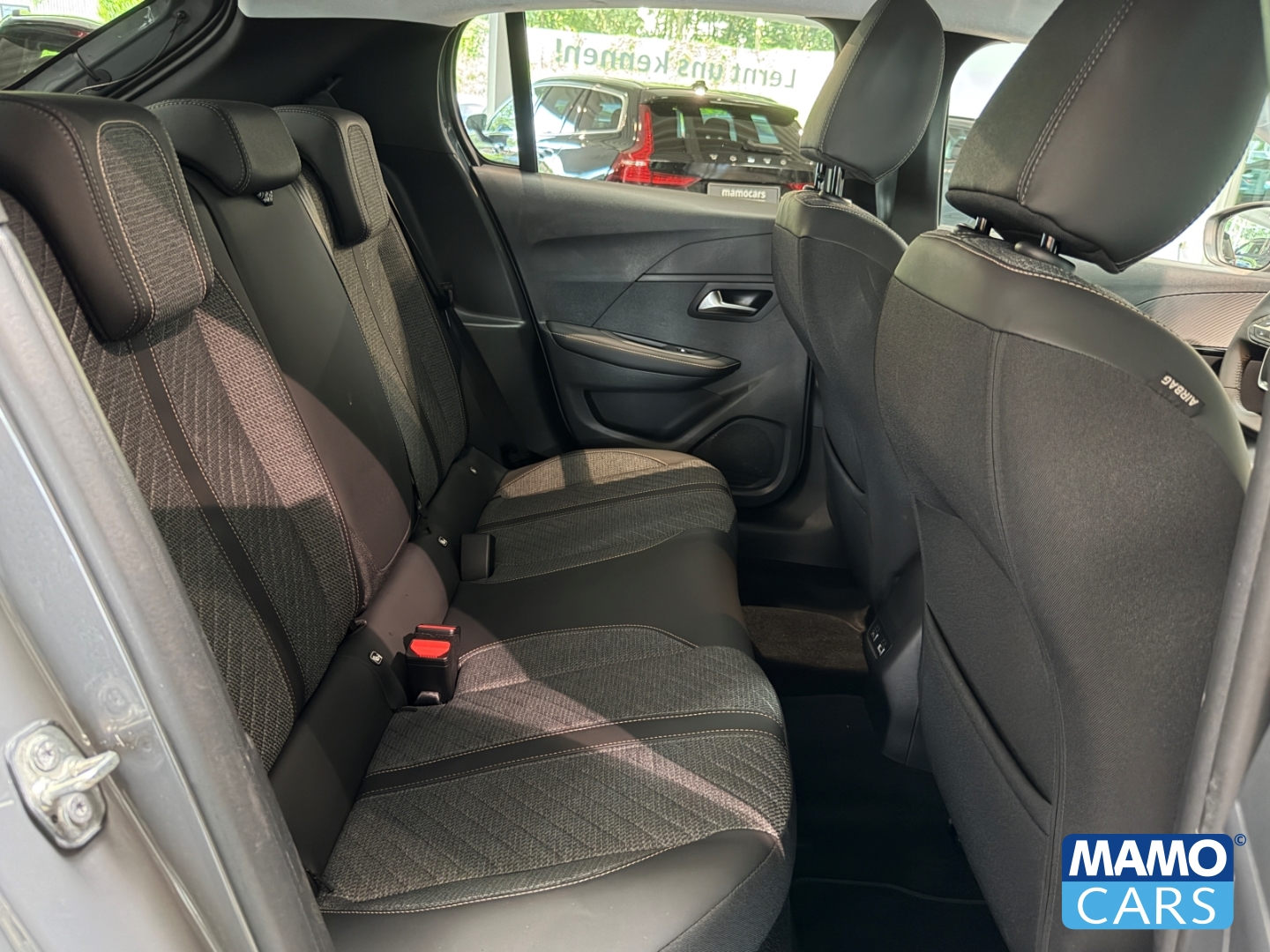 Fahrzeugabbildung Peugeot 208 Allure PureTech 100 NAVI/KLIMA/SHZ/CAM