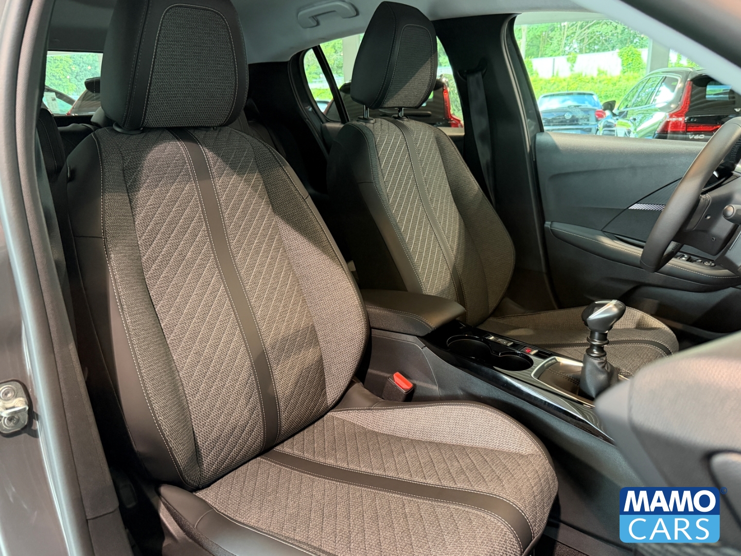 Fahrzeugabbildung Peugeot 208 Allure PureTech 100 NAVI/KLIMA/SHZ/CAM
