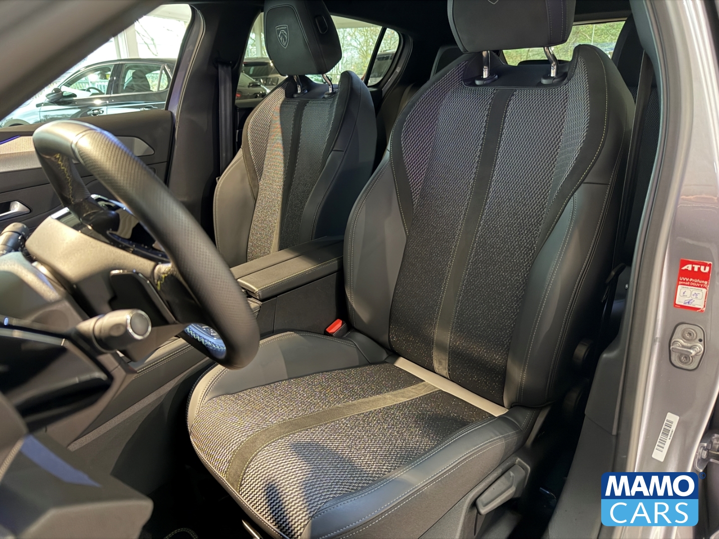 Fahrzeugabbildung Peugeot 308 GT ACC/BLIS/CAM/FSH/FOCAL/MATRIX/SHZ/NAVI