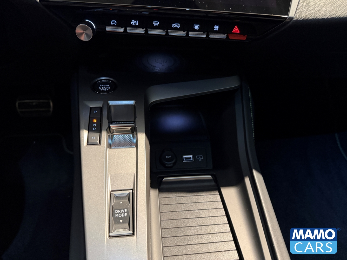 Fahrzeugabbildung Peugeot 308 GT ACC/BLIS/CAM/FSH/FOCAL/MATRIX/SHZ/NAVI