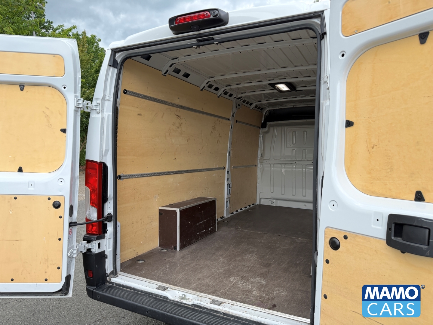 Fahrzeugabbildung Opel Movano Kasten 3.5t L4H2 BlueHDI180 BLIS/CAM/NAVI