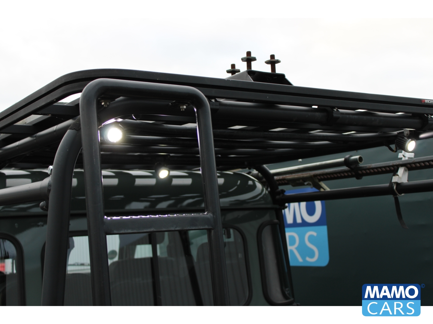 Fahrzeugabbildung Land Rover Defender 110 S Crew Cap/Experience Umbau 4X4 *EINMALIG*