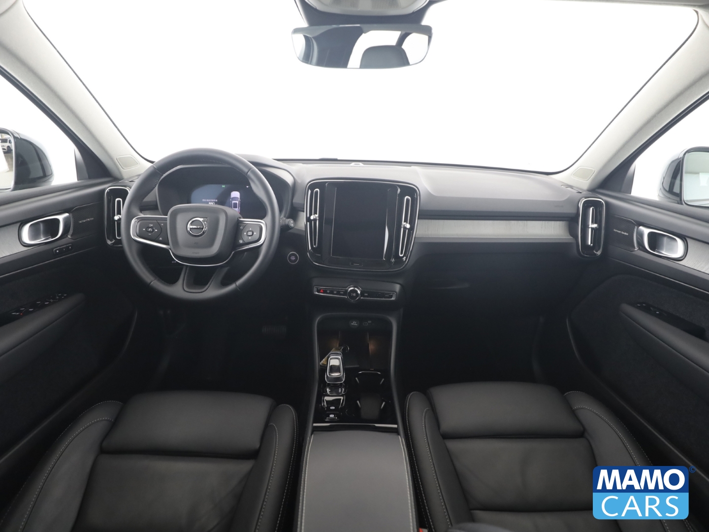 Fahrzeugabbildung Volvo XC40 B4 Plus Dark ACC/BLIS/360°/LHZ/H&K/PANO
