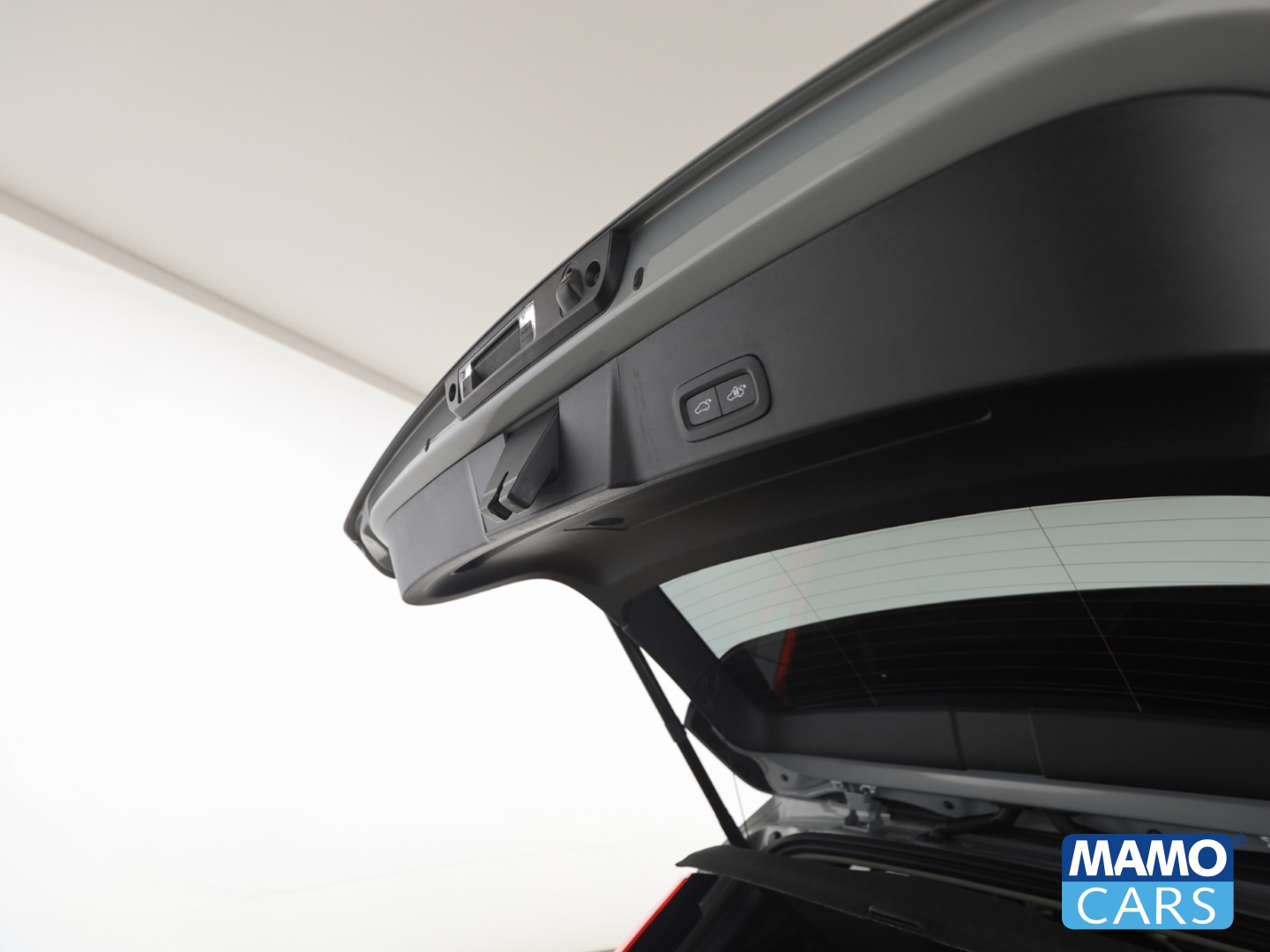 Fahrzeugabbildung Volvo XC40 B4 Plus Dark ACC/BLIS/360°/LHZ/H&K/PANO