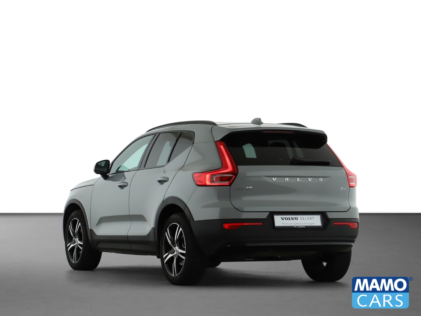 Fahrzeugabbildung Volvo XC40 B4 Plus Dark ACC/BLIS/360°/LHZ/H&K/PANO