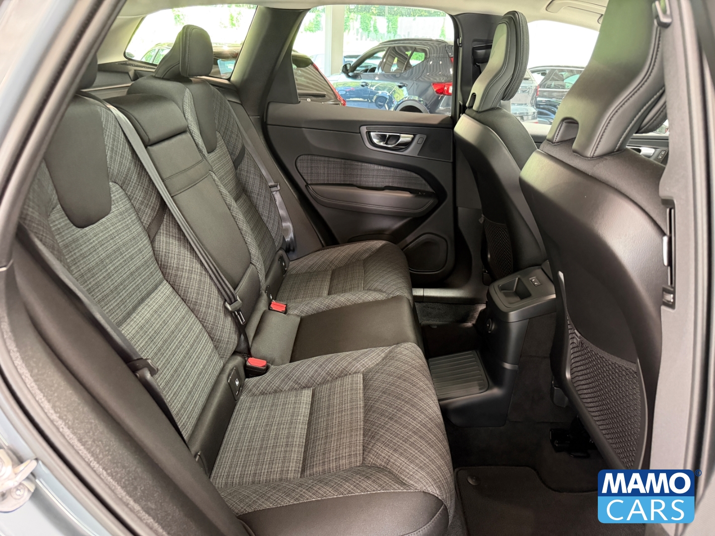 Fahrzeugabbildung Volvo XC60 T6 AWD Core Recharge ACC/BLIS/AHK/FSH/PANO