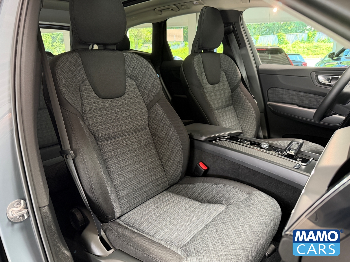Fahrzeugabbildung Volvo XC60 T6 AWD Core Recharge ACC/BLIS/AHK/FSH/PANO