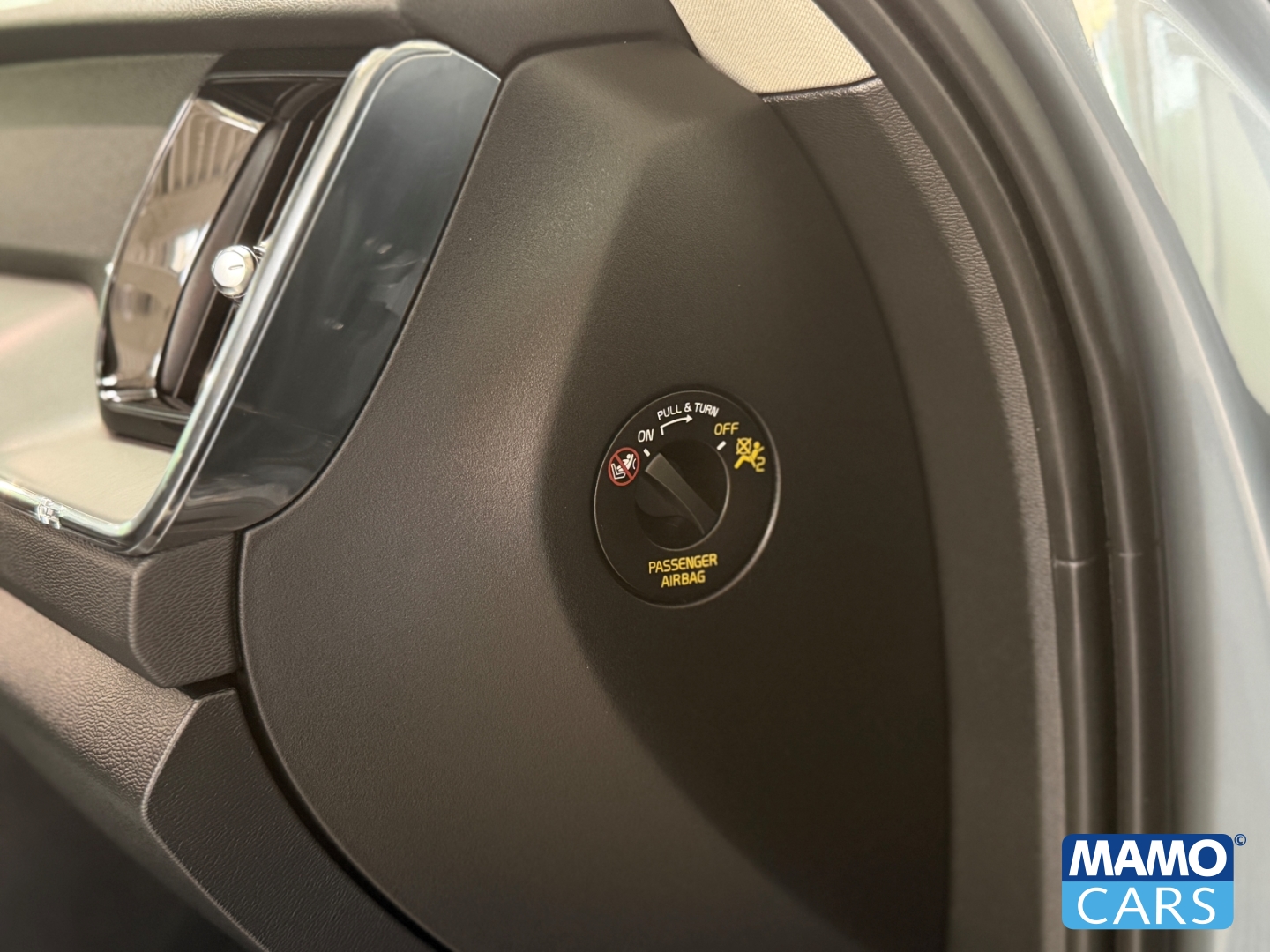 Fahrzeugabbildung Volvo XC60 T6 AWD Core Recharge ACC/BLIS/AHK/FSH/PANO