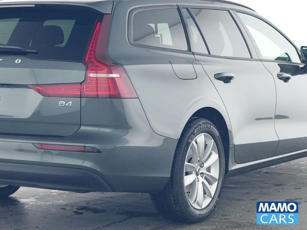 Fahrzeugabbildung Volvo V60 B4 Core ACC/BLIS/FSHZ/LHZ/4xSHZ/CAM/MEMORY