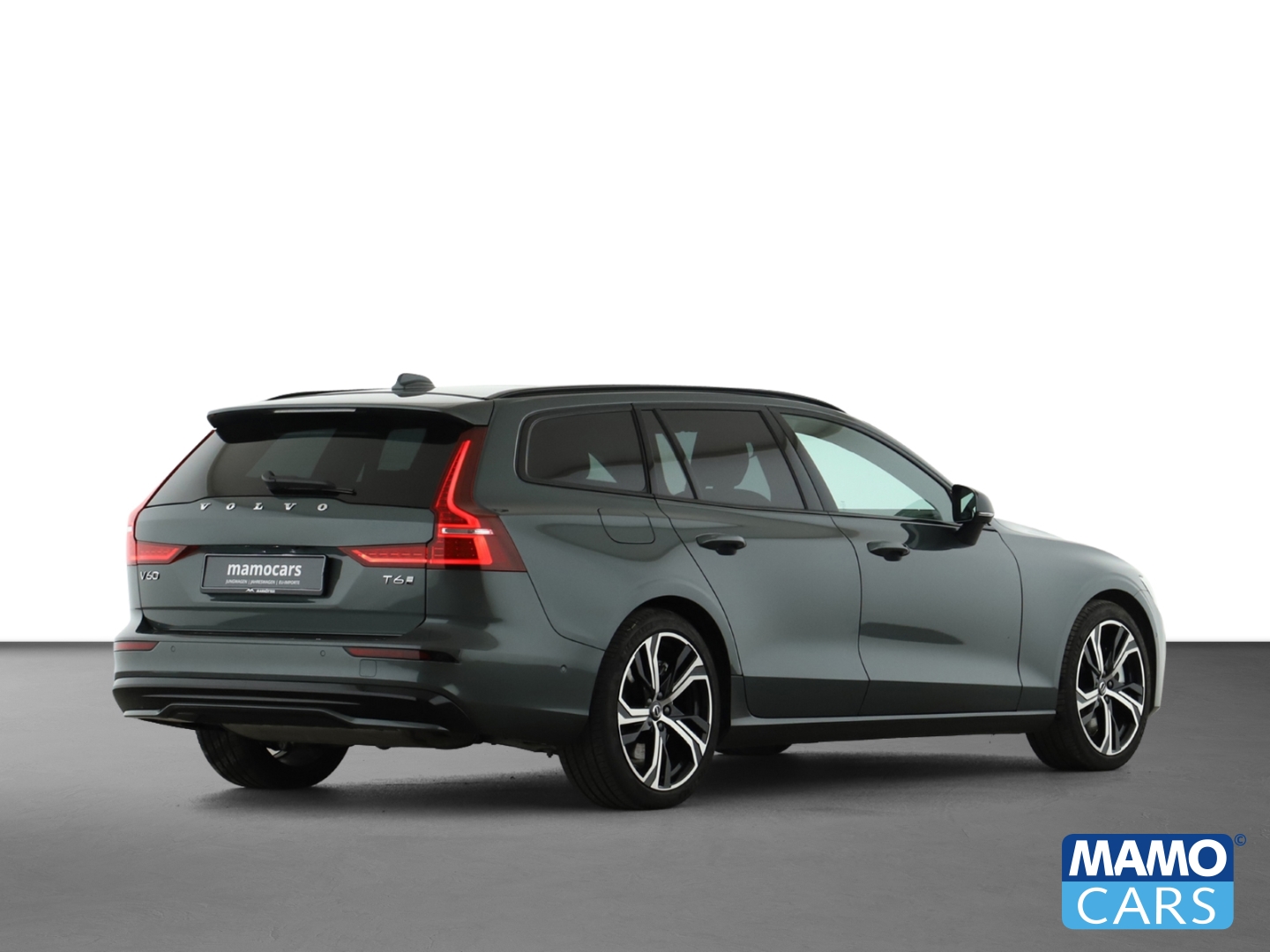 Fahrzeugabbildung Volvo V60 T6 AWD Ultra Dark ACC/AHK/BLIS/360°/H&K/PANO