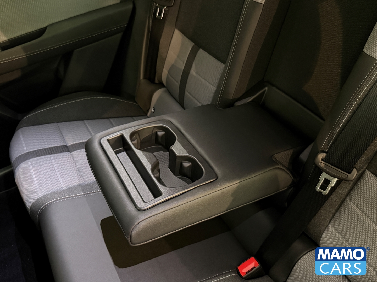 Fahrzeugabbildung Opel Grandland Electric GS NAVI/360°/WP/BLIS/LED