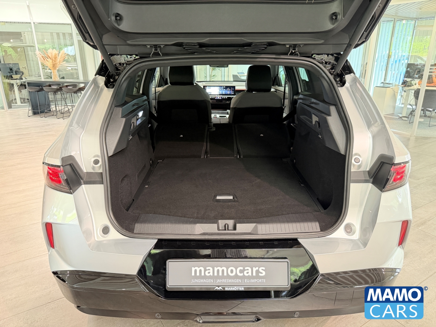 Fahrzeugabbildung Opel Grandland Electric GS NAVI/360°/WP/BLIS/LED
