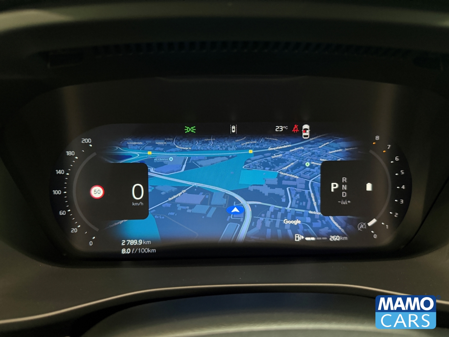 Fahrzeugabbildung Volvo XC40 B4 Plus Dark BLIS/H&K/4xSHZ/PANO/360CAM