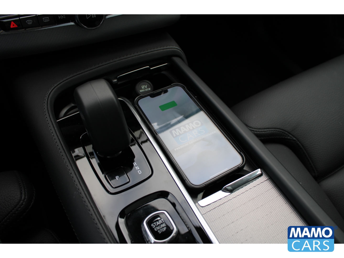 Fahrzeugabbildung Volvo XC90 T8 AWD Plus Bright Recharge 7Sitz./Luft/ACC/360CAM