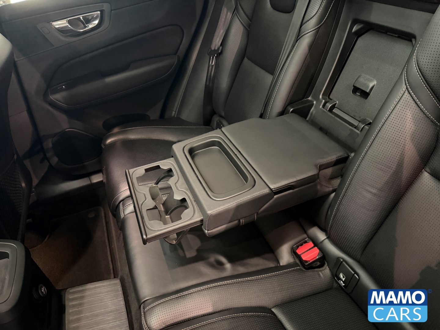 Fahrzeugabbildung Volvo XC60 T8 Inscription AWD AHK/ACC/BLIS/360°/PANO