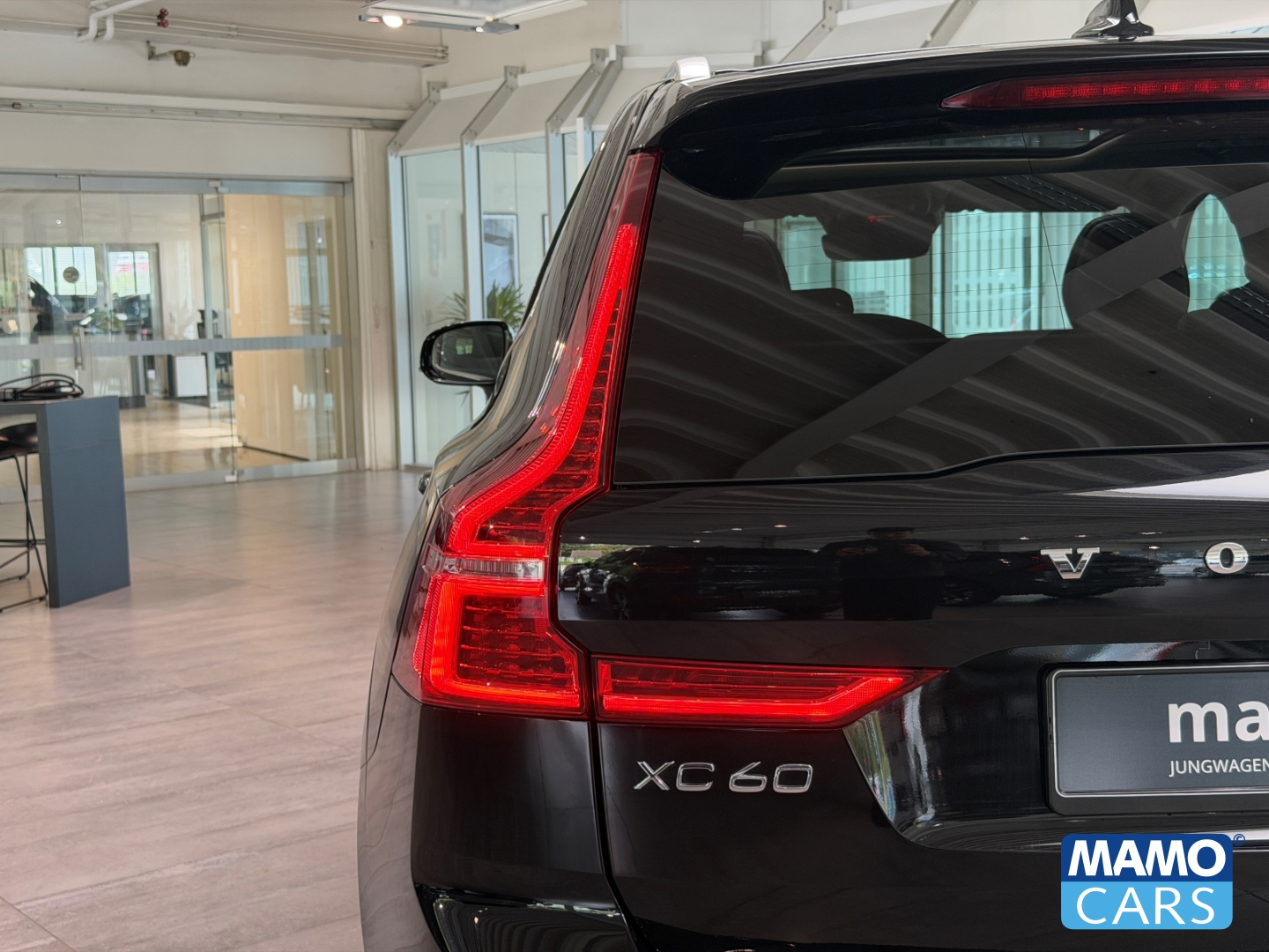 Fahrzeugabbildung Volvo XC60 T8 Inscription AWD AHK/ACC/BLIS/360°/PANO