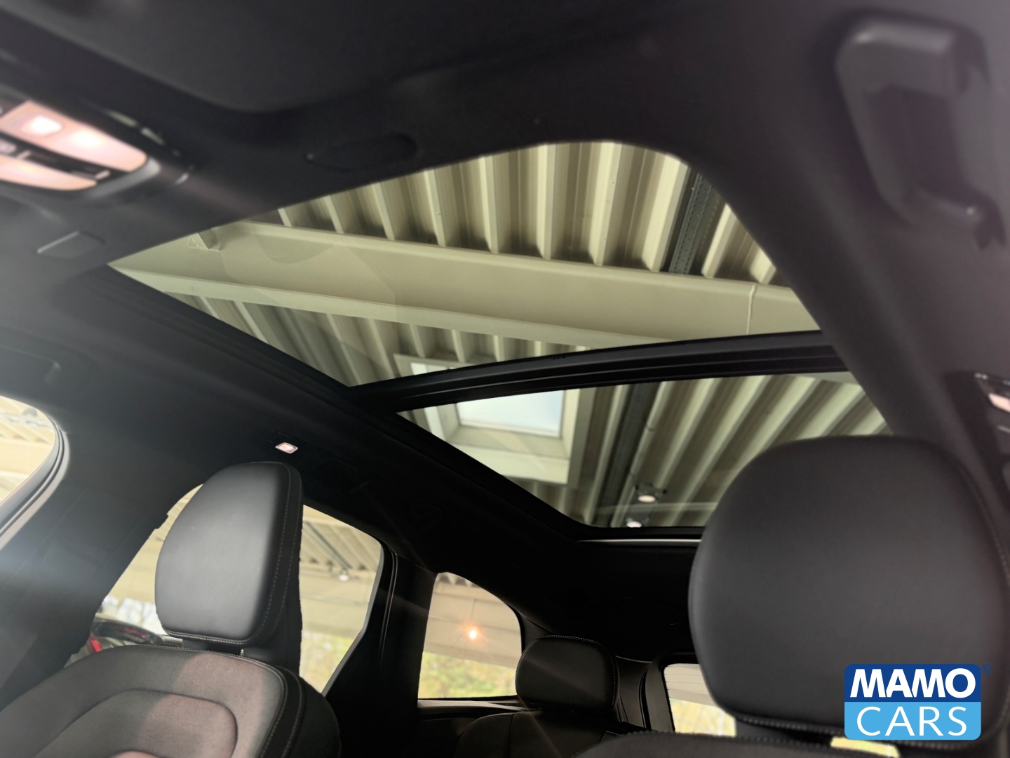 Fahrzeugabbildung Volvo XC60 T6 AWD Plus Dark ACC/BLIS/360°/HUD/PANO