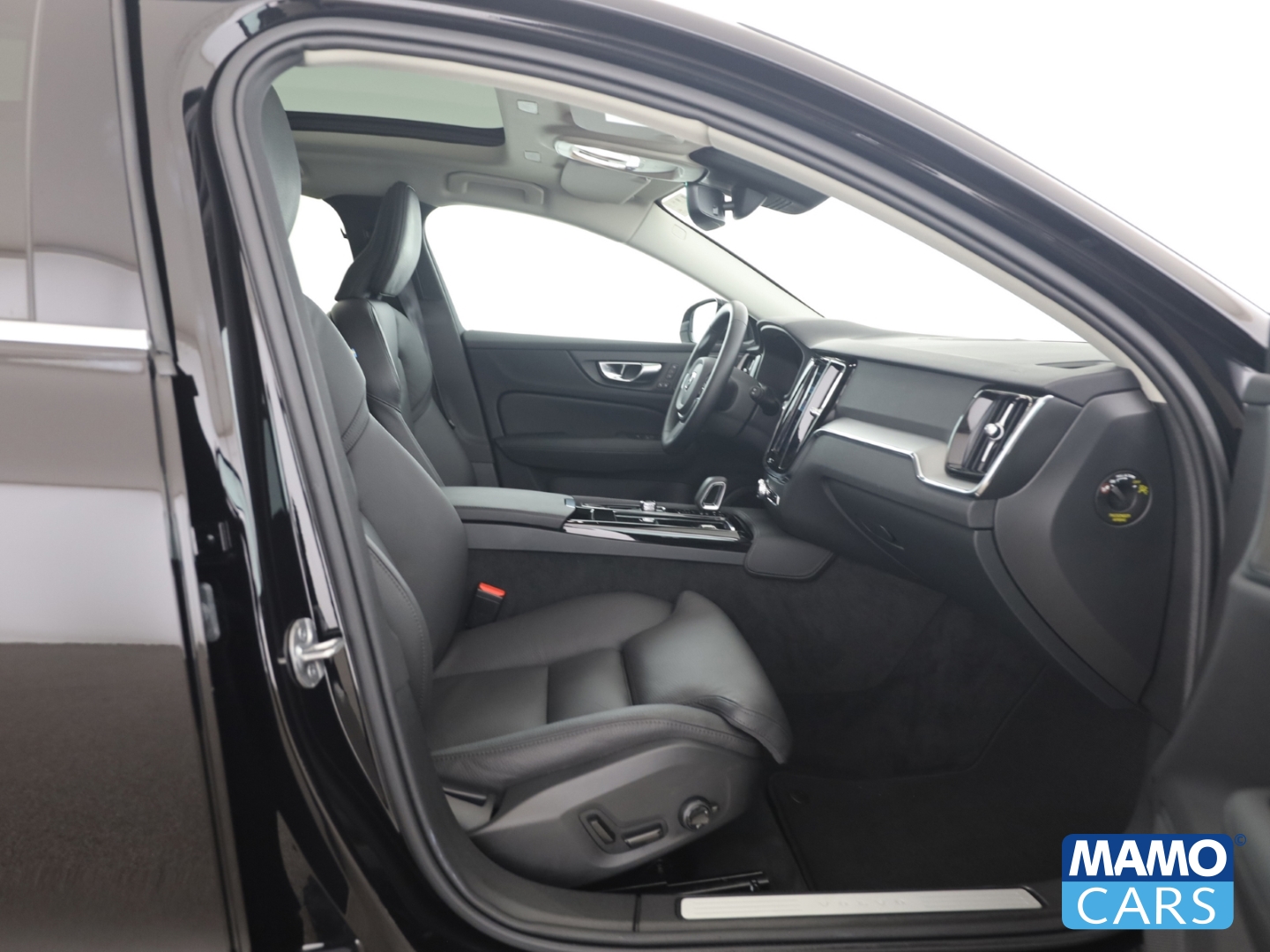 Fahrzeugabbildung Volvo V60 T8 AWD Plus Bright ACC/BLIS/HUD/360°/PANO