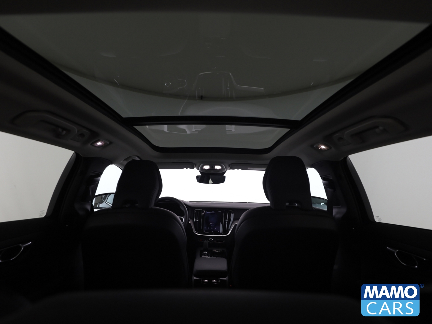 Fahrzeugabbildung Volvo V60 T8 AWD Plus Bright ACC/BLIS/HUD/360°/PANO