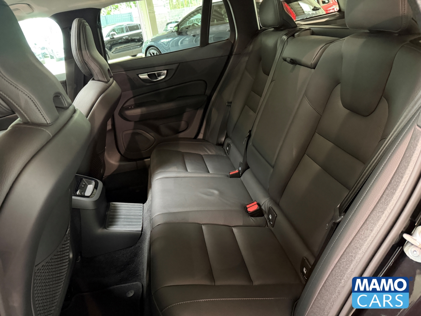 Fahrzeugabbildung Volvo V60 T8 AWD Plus Bright ACC/BLIS/HUD/360°/PANO