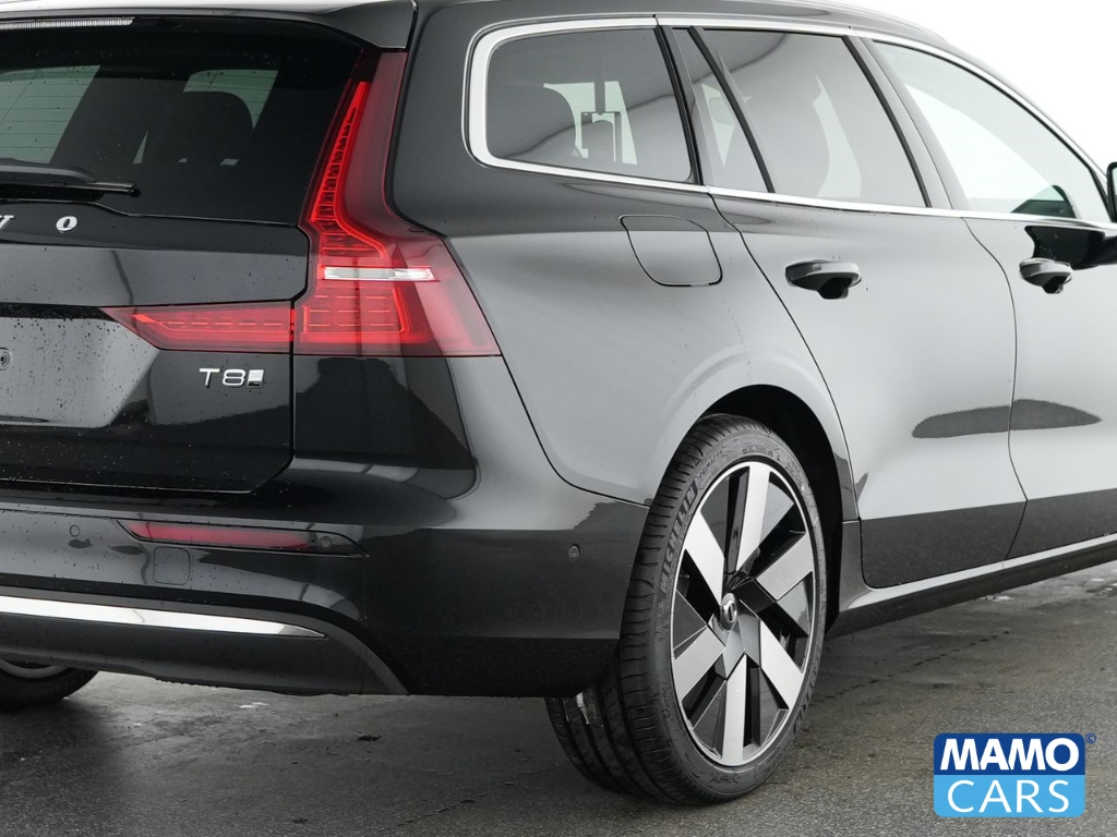 Fahrzeugabbildung Volvo V60 T8 AWD Plus Bright ACC/BLIS/HUD/360°/PANO